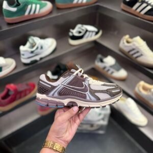 first-copy-nike-zoom-vomero-earth-fossil-2