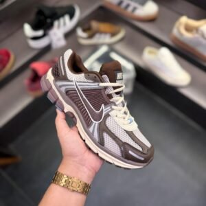 first-copy-nike-zoom-vomero-earth-fossil-4