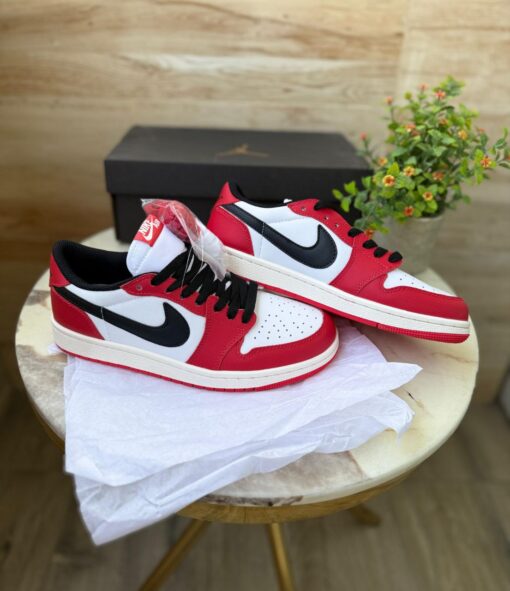 First Copy Nike Air Jordan’s Retro 1 low Chicago - Red - 3