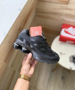 First Copy NIKE SHOX 2025 TRIPPLE BLACK SUPREME