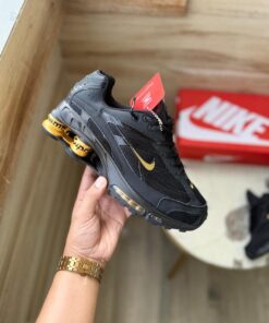 First Copy NIKE SHOX 2025 TRIPPLE BLACK GOLD SUPREME