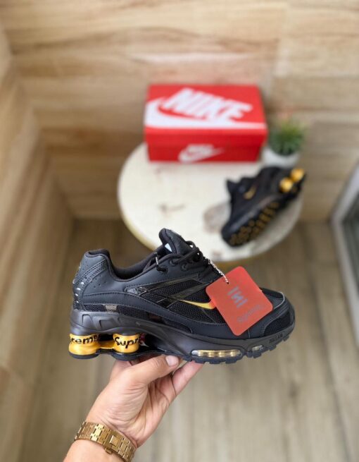 First Copy NIKE SHOX 2025 TRIPPLE BLACK GOLD SUPREME