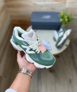 NEW BALANCE 9060