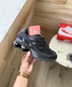 first-copy-nike-shox-2025-tripple-black-supreme-3