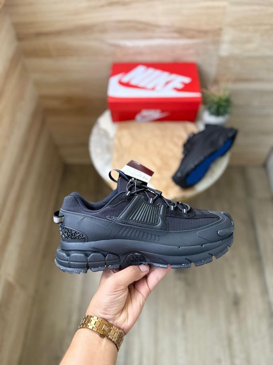 first-copy-nike-zoom-vomero-roam-triple-black-2