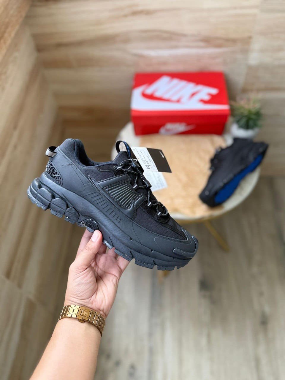 first-copy-nike-zoom-vomero-roam-triple-black