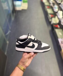 NIKE SB Dunk Panda - 3