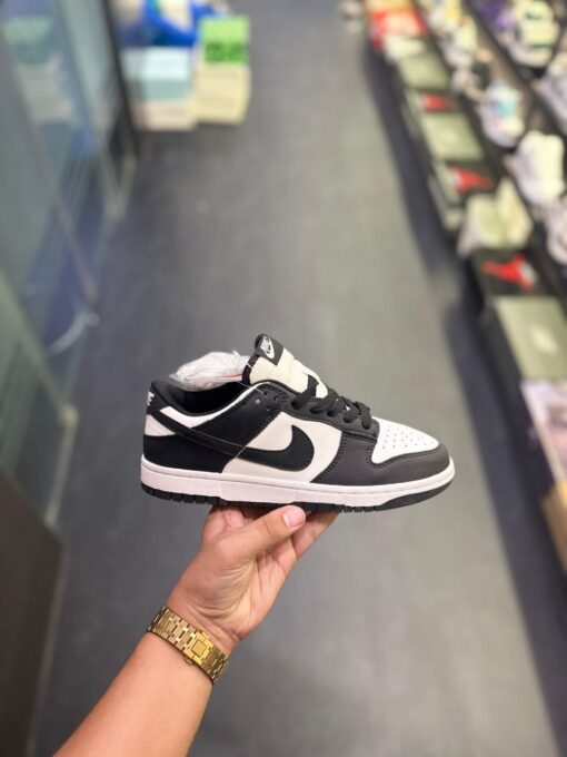 NIKE SB Dunk Panda - 3
