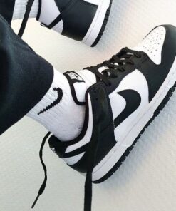 NIKE SB Dunk Panda - 2