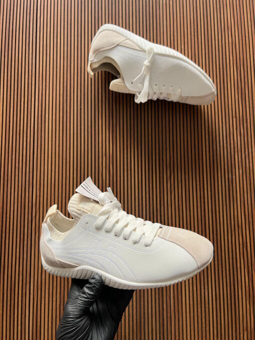 First Copy Asics Onitsuka Tiger Sclaw (White) - Image 2