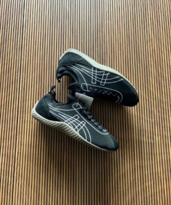First Copy Asics Onitsuka Tiger Sclaw (Black)