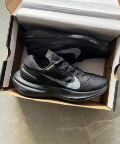 First Copy Nike Zoom Vomero 15 (Black)