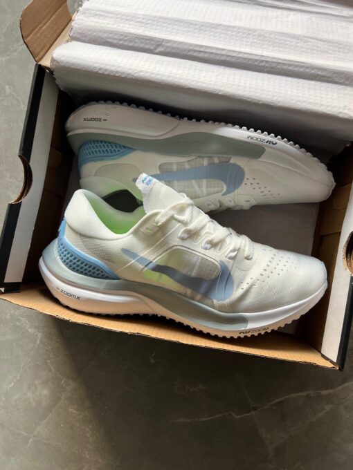 First Copy Nike Zoom Vomero 15 (White)
