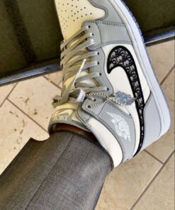 First Copy Nike Air Jordan 1 Dior High - 2