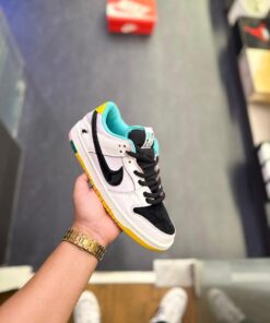 First Copy Nike SB Dunk Csef Skateboarder - 4