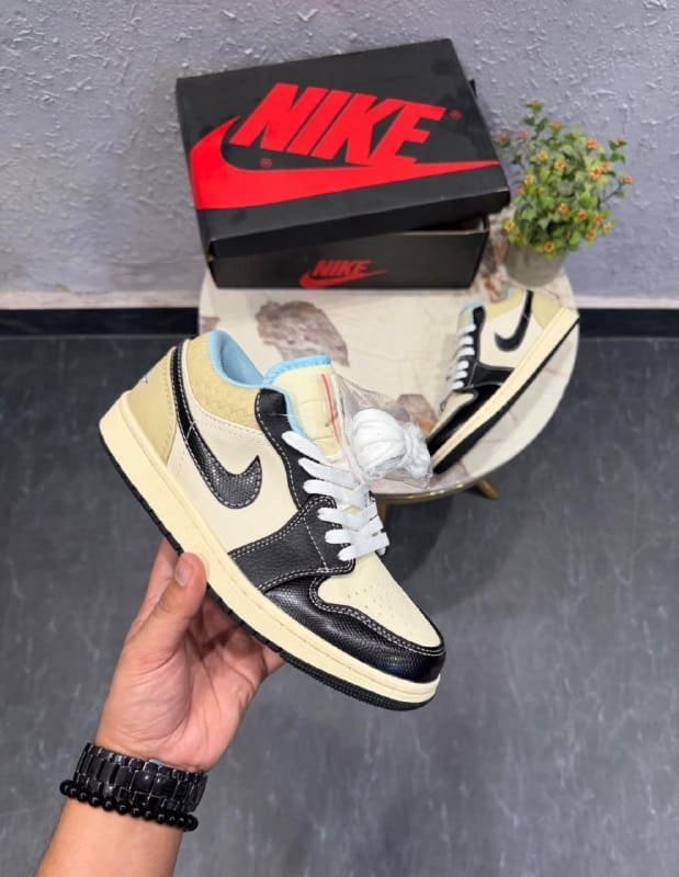 first-copy-nike-air-jordan-retro-1-low-coconut-milk-2