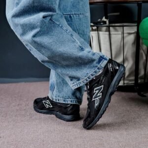 new-balance-204l-first-copy-black-2