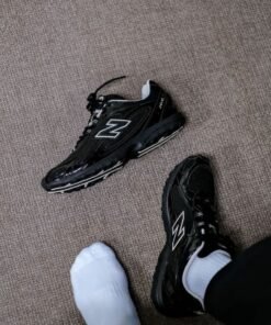 new-balance-204l-first-copy-black-3
