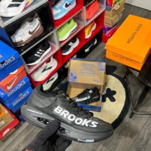 brooks-hyperion-elite-black-first-copy