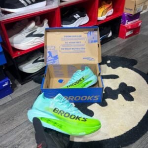 first-copy-brooks-hyperion-elite-green-3