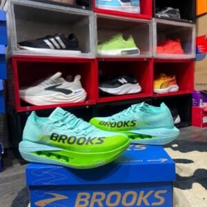 first-copy-brooks-hyperion-elite-green